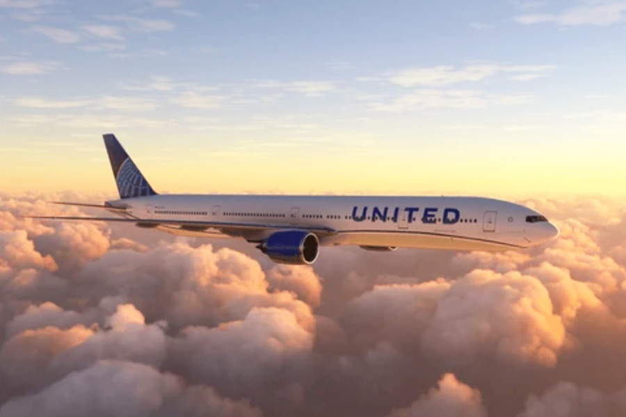 United Airlines Cuts Flights as Fuel Prices Hit $175 per Barrel